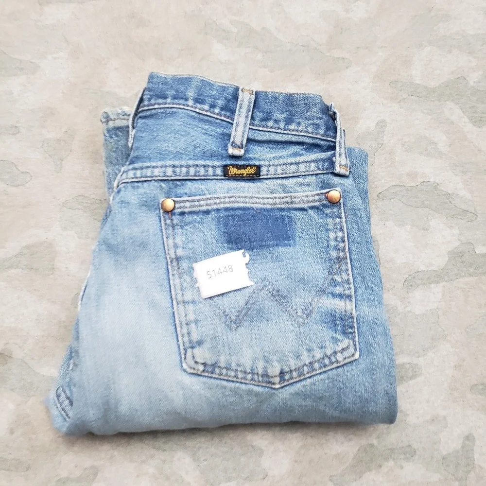 VTG Wrangler 13MWZ Jeans 32x34 Blue Cowboy Cut Denim Light Wash Yellow Tag